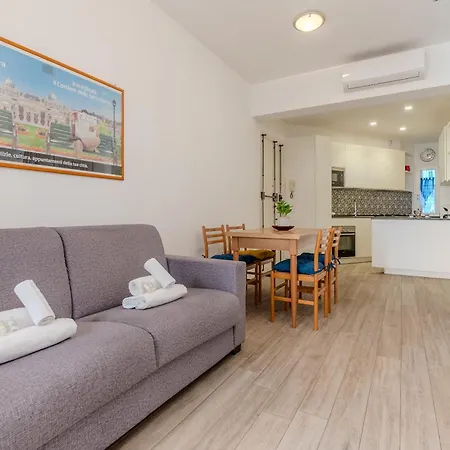 Journalist Sistine Chapel Апартаменты *