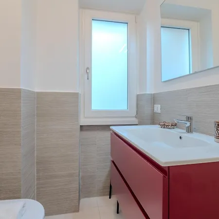 Journalist Sistine Chapel